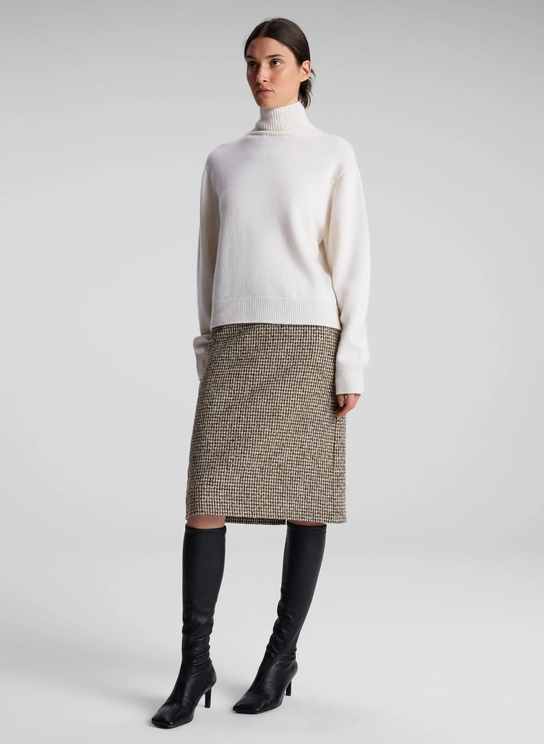cara_houndstooth_skirt_1.webp Women A.L.C. Bottoms | Skirts>Cara Houndstooth Skirt