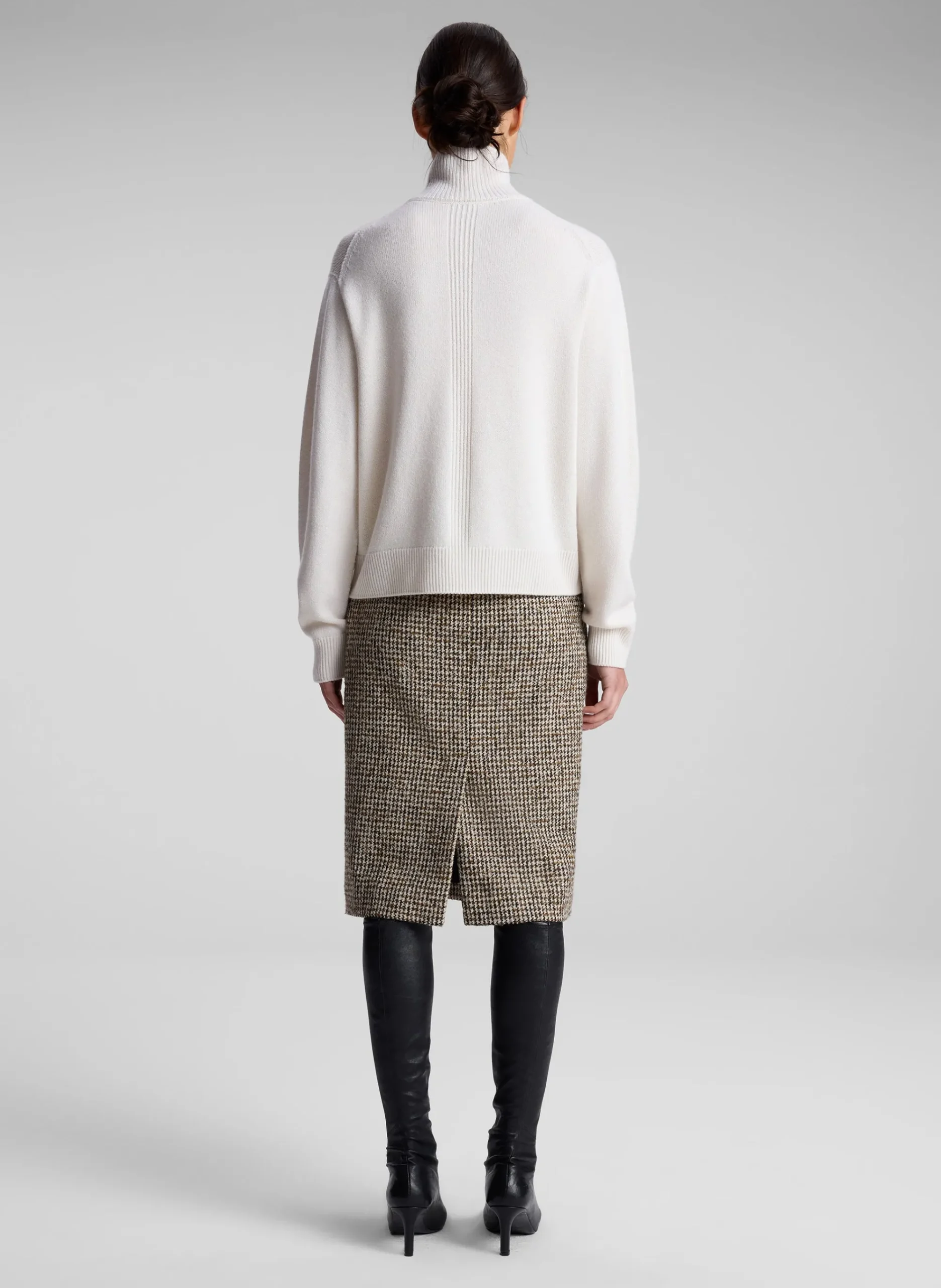 cara_houndstooth_skirt_3.webp Women A.L.C. Bottoms | Skirts>Cara Houndstooth Skirt