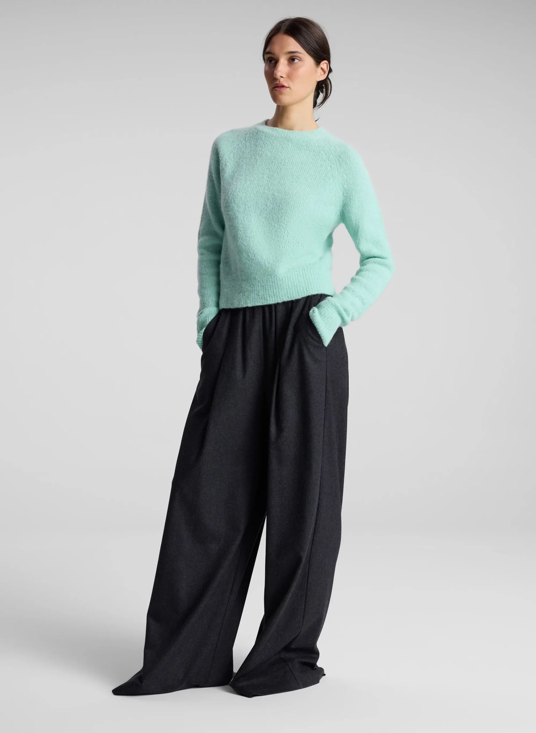 frankie_wool_cashmere_cre_3.webp Women A.L.C. Tops | Sweaters>Frankie Wool Cashmere Crew Neck Sweater