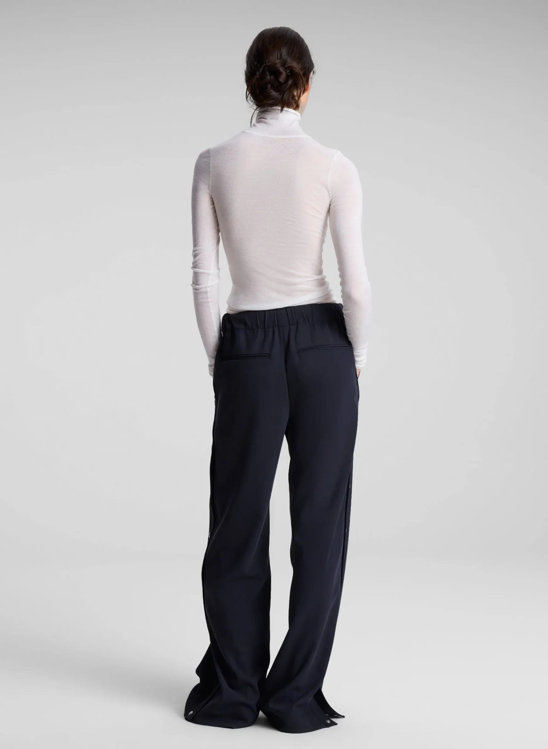 hayes_fine_merino_turtlen_4.webp Women A.L.C. Tops>Hayes Fine Merino Turtleneck Top
