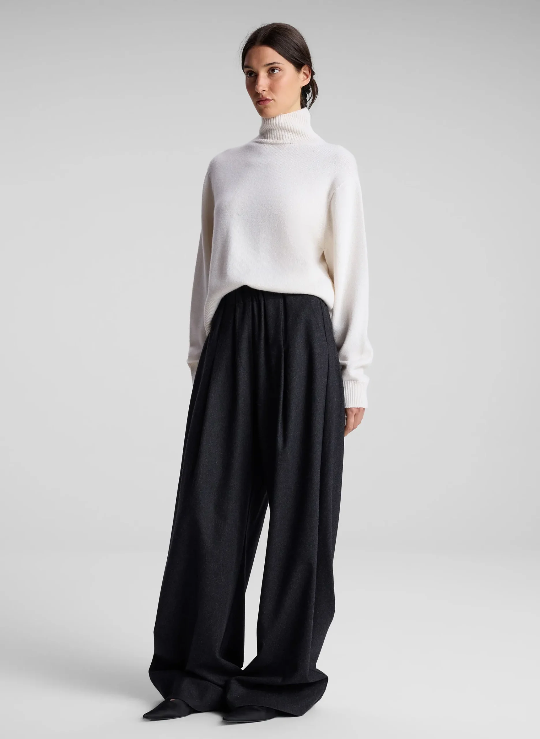 jones_wool_cashmere_pant_3.webp Women A.L.C. Bottoms>Jones Wool Cashmere Pant